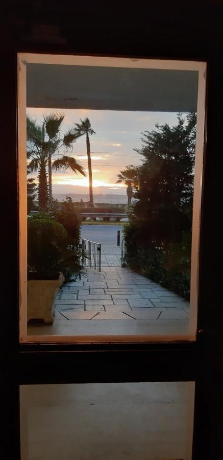 Athens Riviera Apt With Seaview, 15' To Acropolis Exterior photo