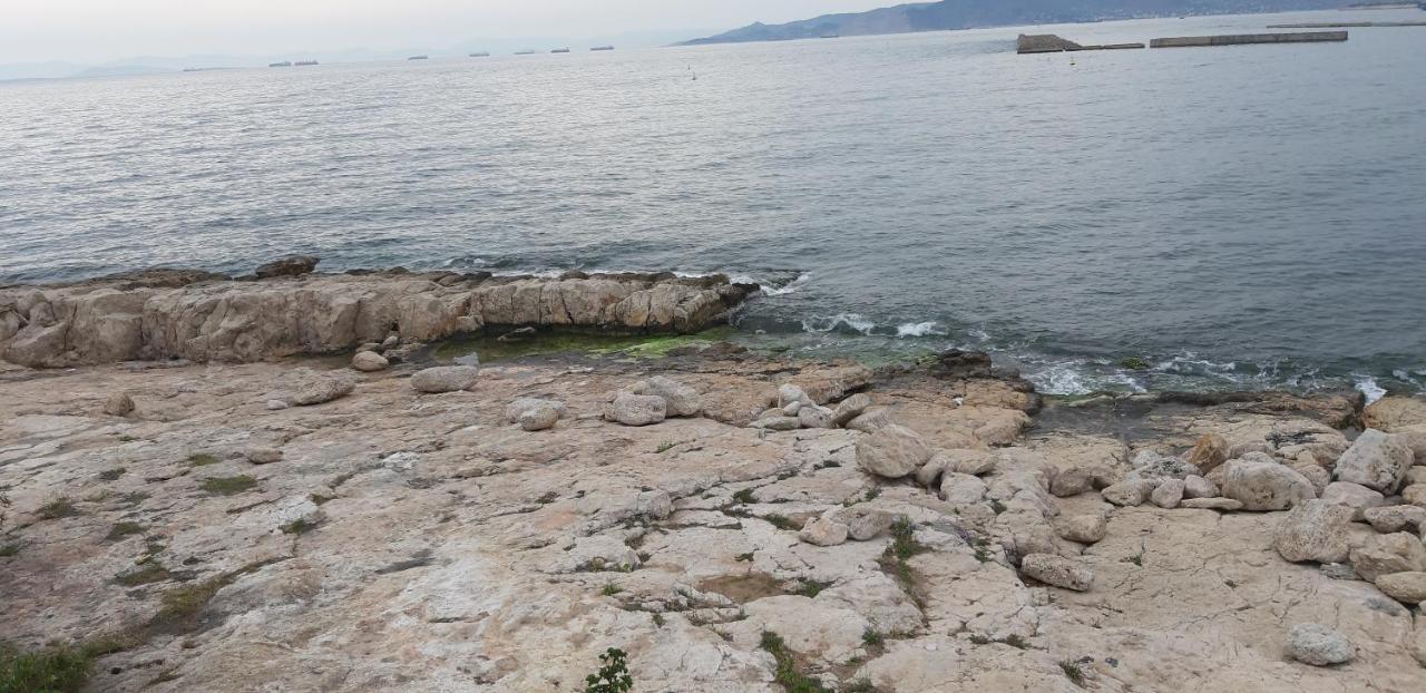 Athens Riviera Apt With Seaview, 15' To Acropolis Exterior photo